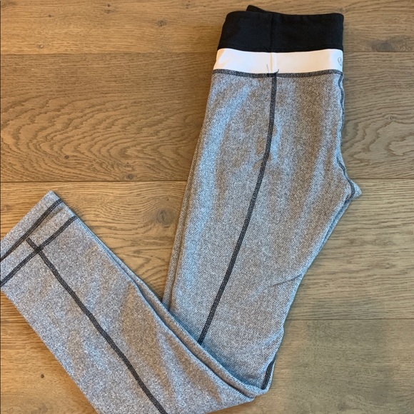 Lululemon Leggings - Picture 1 of 3